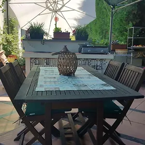Couette-café La Terrazza Sui Vigneti-rovescala